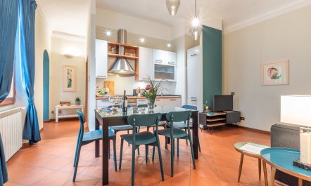 The Florentine Charm 1