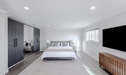 Hollywood Hills Retreat 9