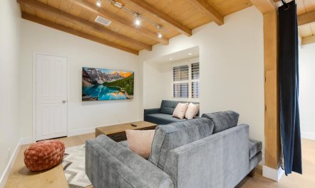 Silver Screen Chic 2