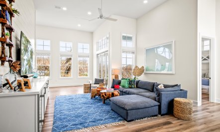 Crimson Coast Hideaway 5