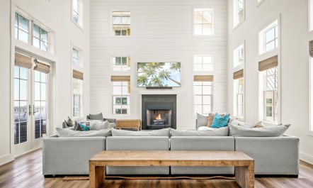 Crimson Coast Hideaway 3