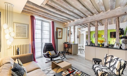 Quaint Urban Escape 2