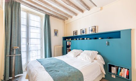 Quaint Urban Escape 6