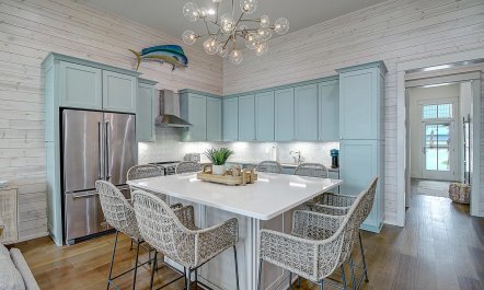 Salty Seaside Haven 4