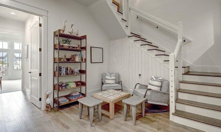 Salty Seaside Haven 6