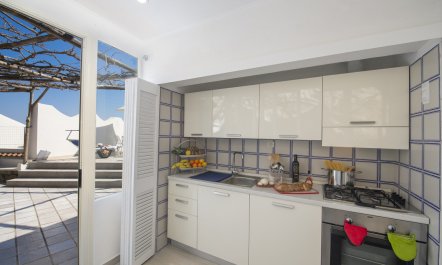 Scenic Amalfi Coast Vistas 8