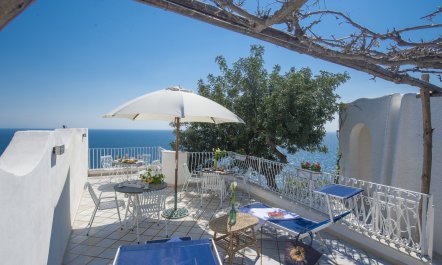 Scenic Amalfi Coast Vistas 5