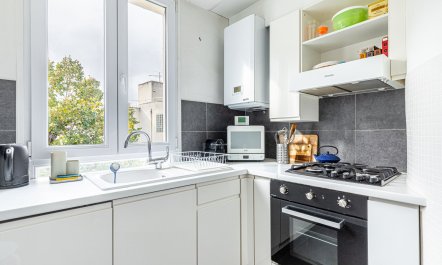 Ode to Saint Lambert 8