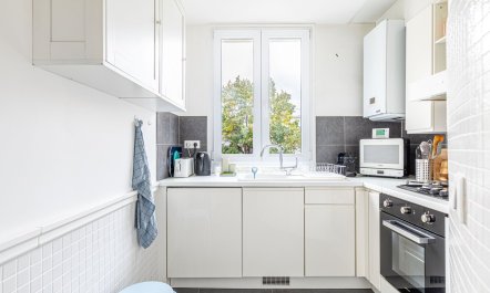 Ode to Saint Lambert 7