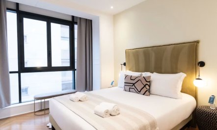 The Charming Parisian 7