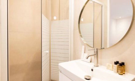 The Charming Parisian 6