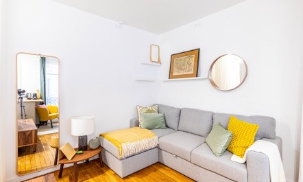 Cosy Parisian Oasis 1