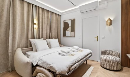 Saint-Germain-des-Pr&eacute;s Retreat 3