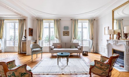 The Parisian Grace 2