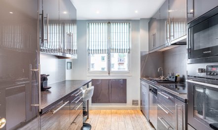 The Parisian Grace 6