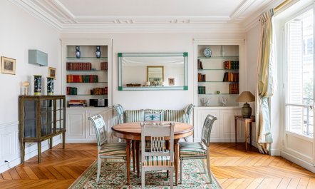 The Parisian Grace 5