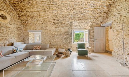 Beneath the Linden Tree 8