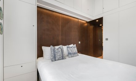 One Fine Residence 6