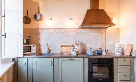 Ancient Walls & Piazzas 6