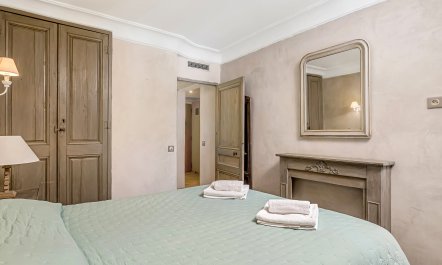 The Luberon Farmhouse 8