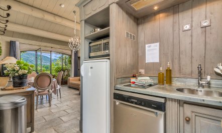 Proven&ccedil;al Set 8