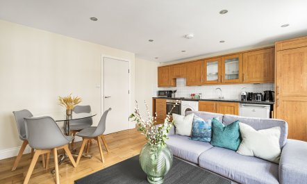 Marylebone Marvel 8