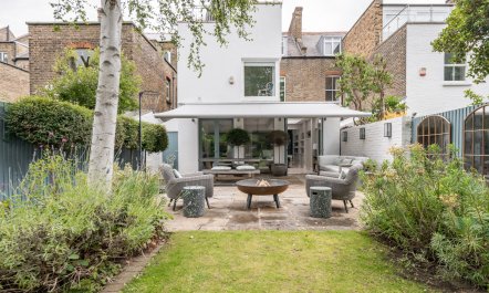 Taste in High Life 1