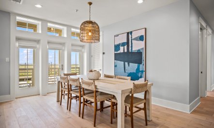 Harbor Horizon Getaway 7