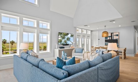 Harbor Horizon Getaway 2