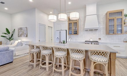 Above Shores Echoez 8