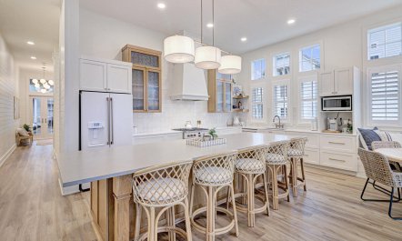 Above Shores Echoez 7