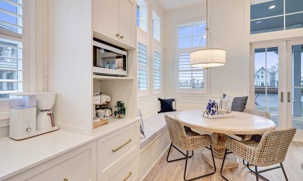 Above Shores Echoez 6