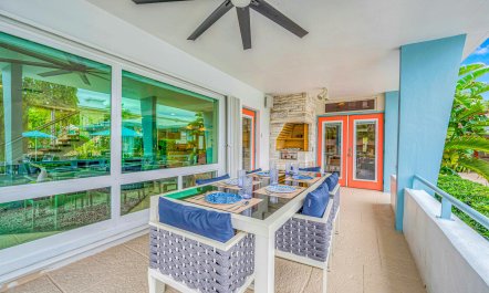 Marine Mansion Hall 7