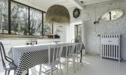 The Angel of the Town 9