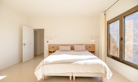 Velvet Villa 2