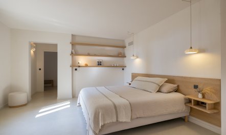 Velvet Villa 3