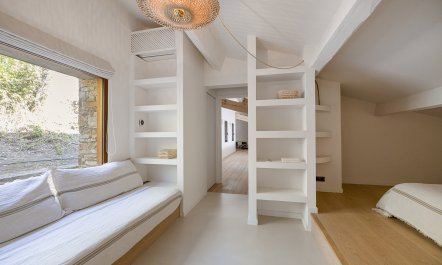 Velvet Villa 5
