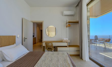 Cretan Sea Horizons 9