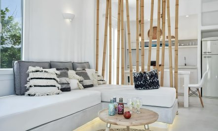 Tranquil Seafront Views 1