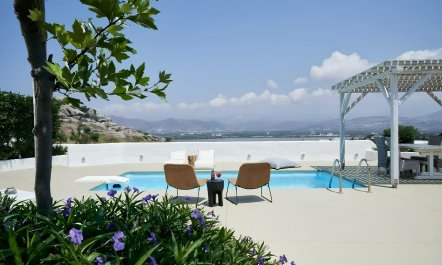 Tranquil Seafront Views