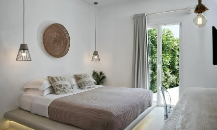 Tranquil Seafront Views 6