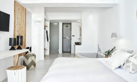 Tranquil Seafront Views 7