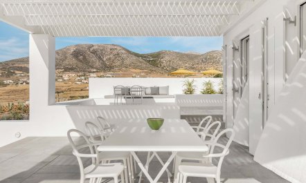 Tranquil Isles Living 9