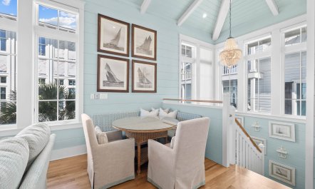 Grand Pavilion Breezes 4