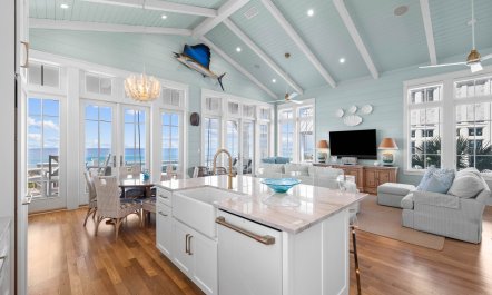 Grand Pavilion Breezes 7