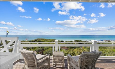 Grand Pavilion Breezes