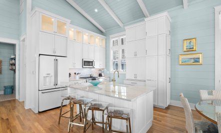 Grand Pavilion Breezes 6