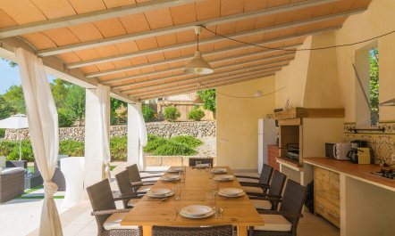 Meet Me at Midnight 1