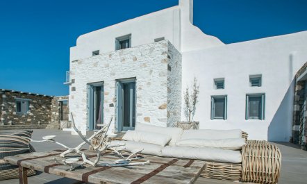 Pelagic Gemstone Island. 1