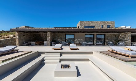 Ocean Breeze & Sea Views 3